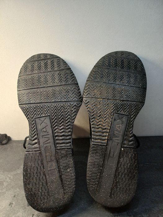 Продам кросівки Nike Air Max