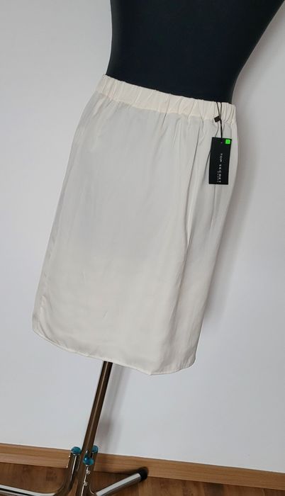 Wyprzedaż Nowa piękna kremowa spódnica damska z zakładką rozm. 42