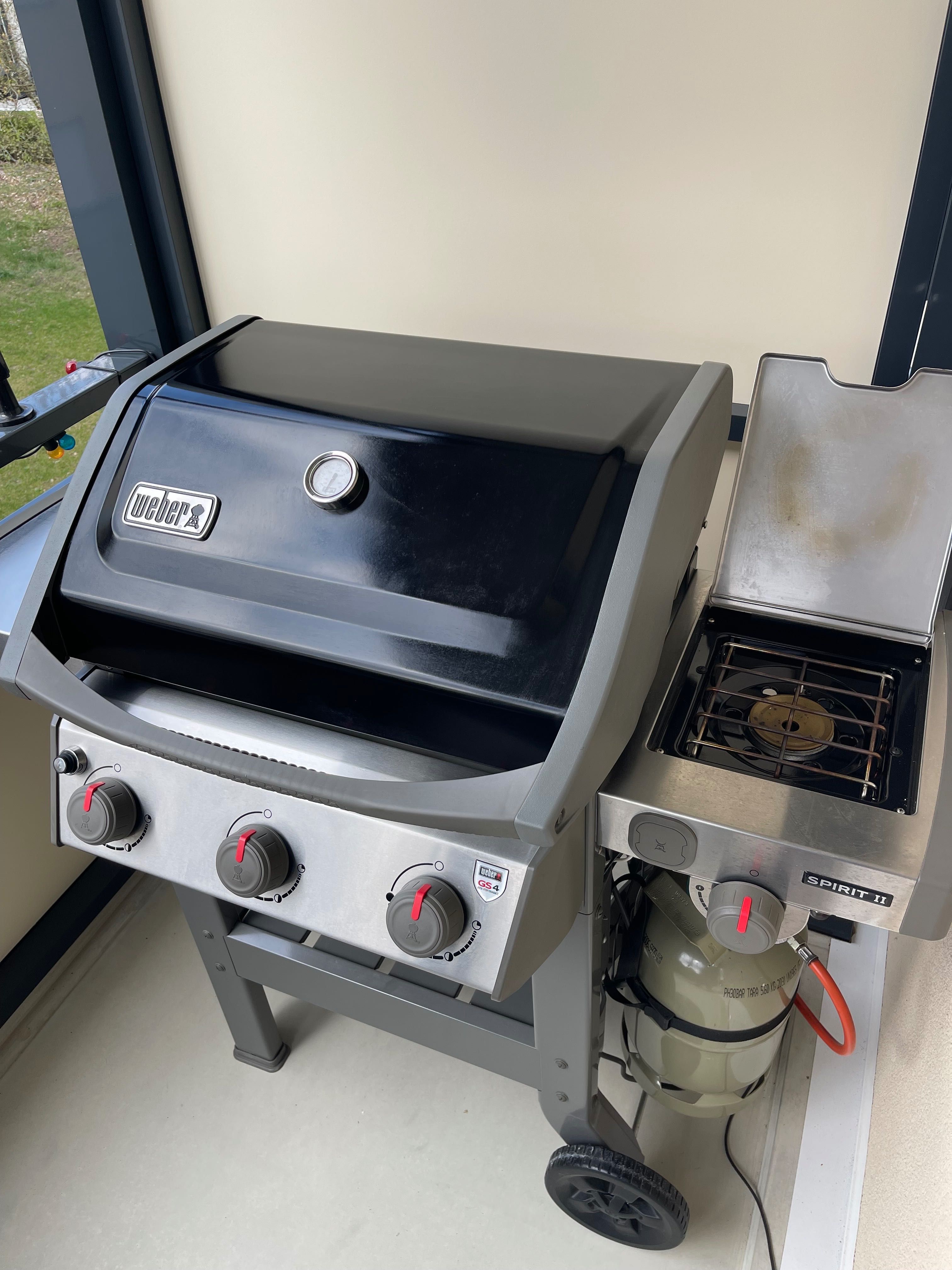 Weber гриль Spirit II E-320 GBS Gasgrill
