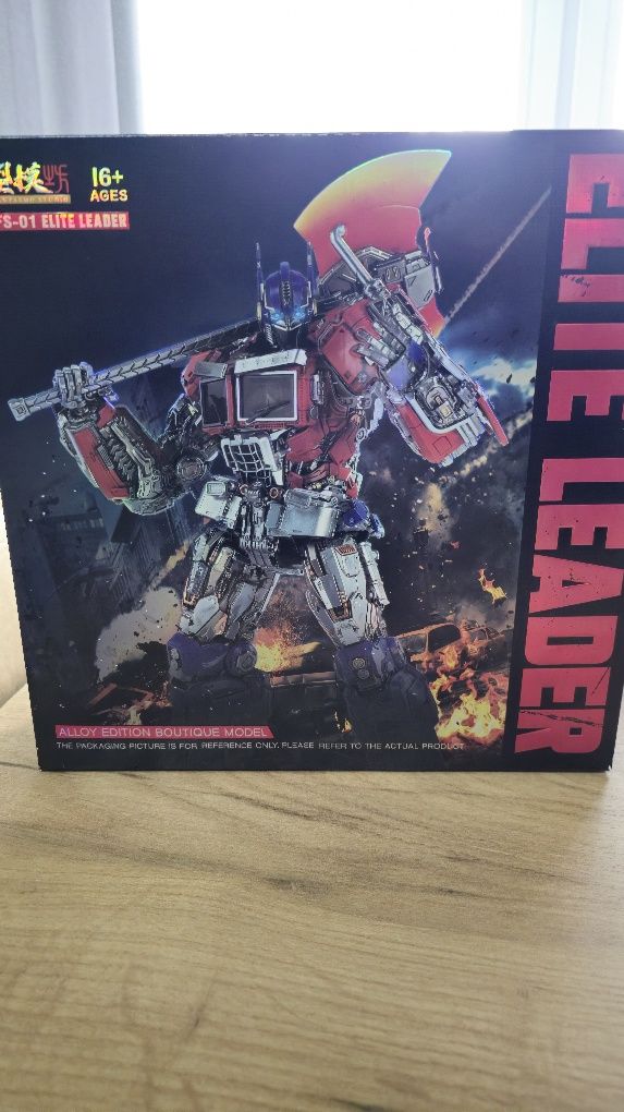 Transformers Optimus Prime 1/6 z efektami