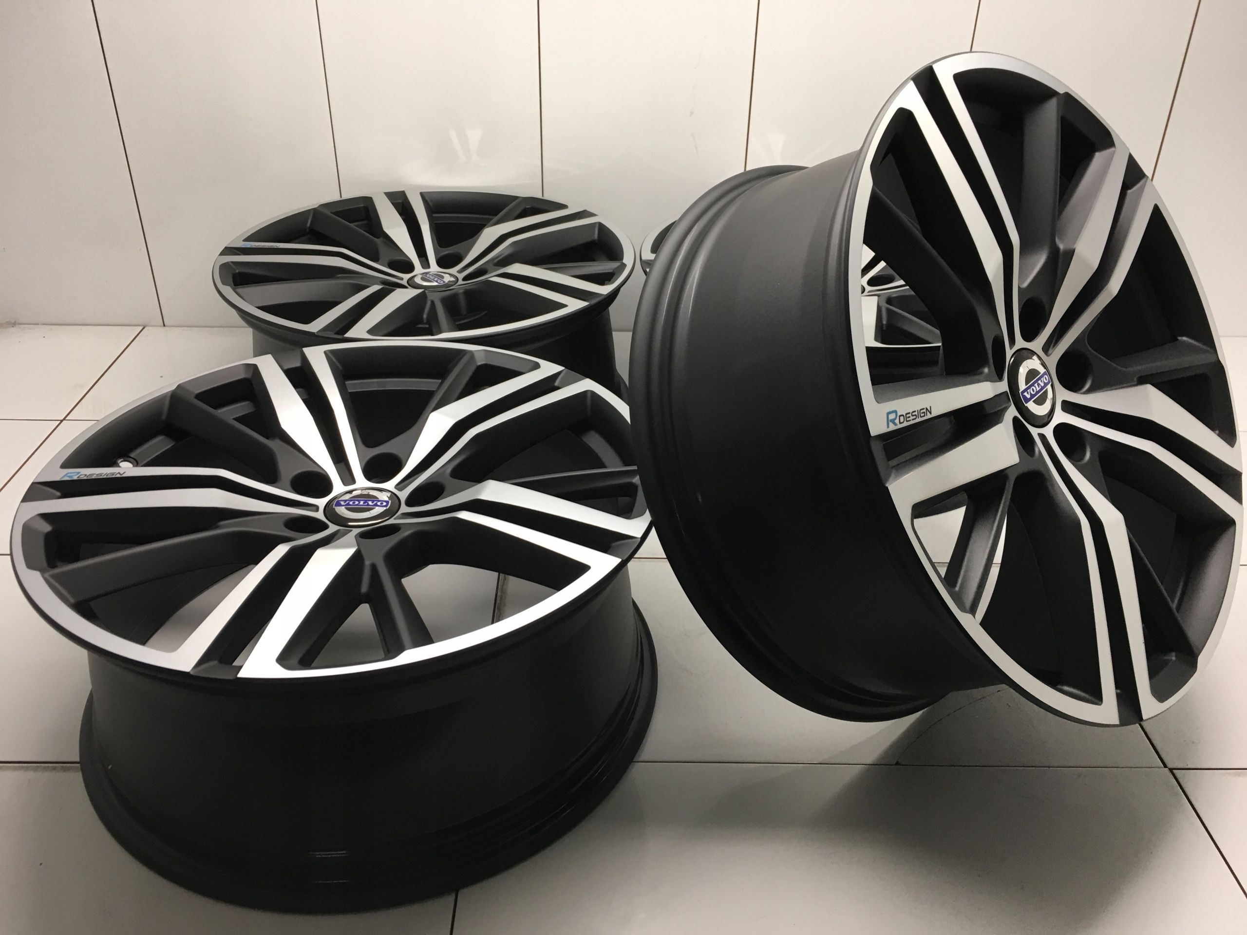 Felgi 19 Volvo r Design Ideal 8 ET42 XC60 XC40 V70