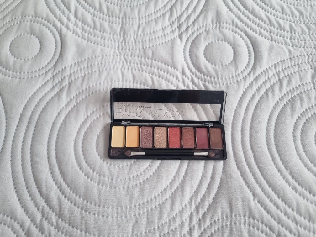 Eveline Eyeshadow Paleta cieni do powiek - 01 Sunrise