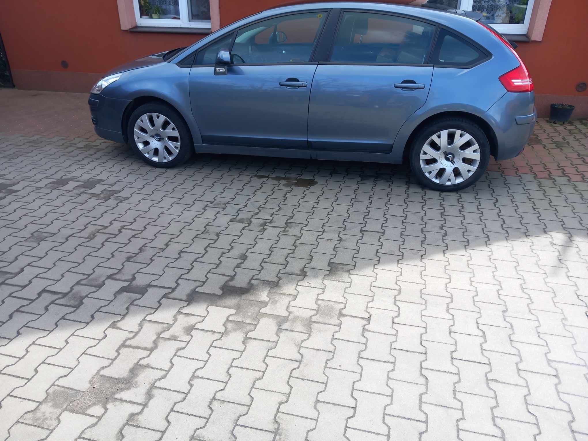 Citroen C4 hatchback, automat 1.6, benzyna wersja exclusive