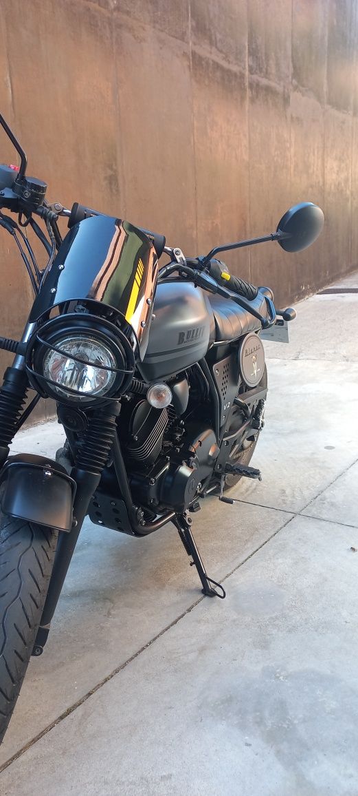 Bullit Bluroc V-Twin 250cc