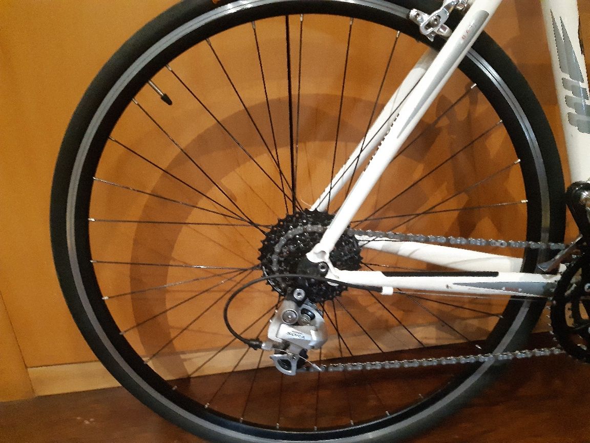 Bicicleta de estrada Bianchi Via Nirone 7
