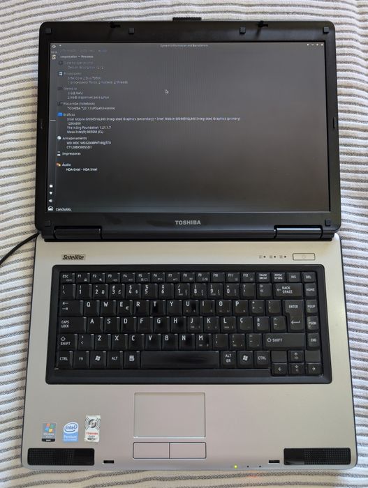 Toshiba Satellite L40-18L ( Portátil ) *