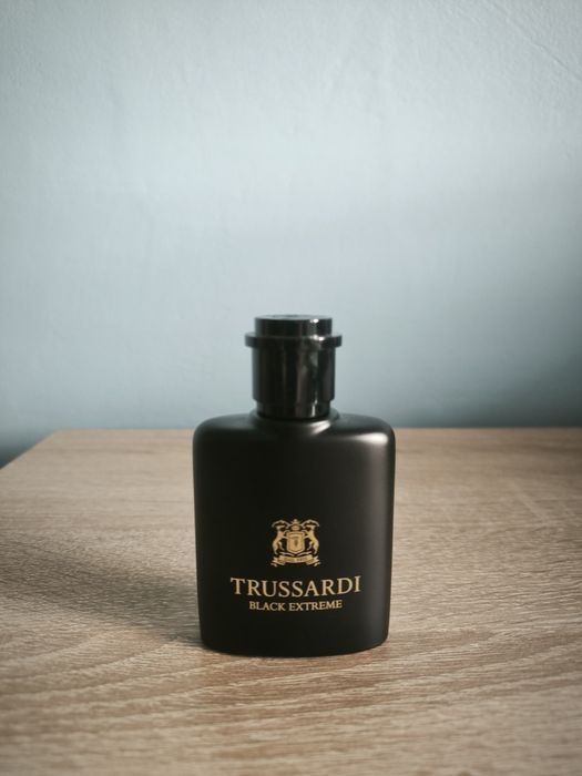 Woda toaletowa Trussardi Black Extreme 30 ml.
Flakon o po