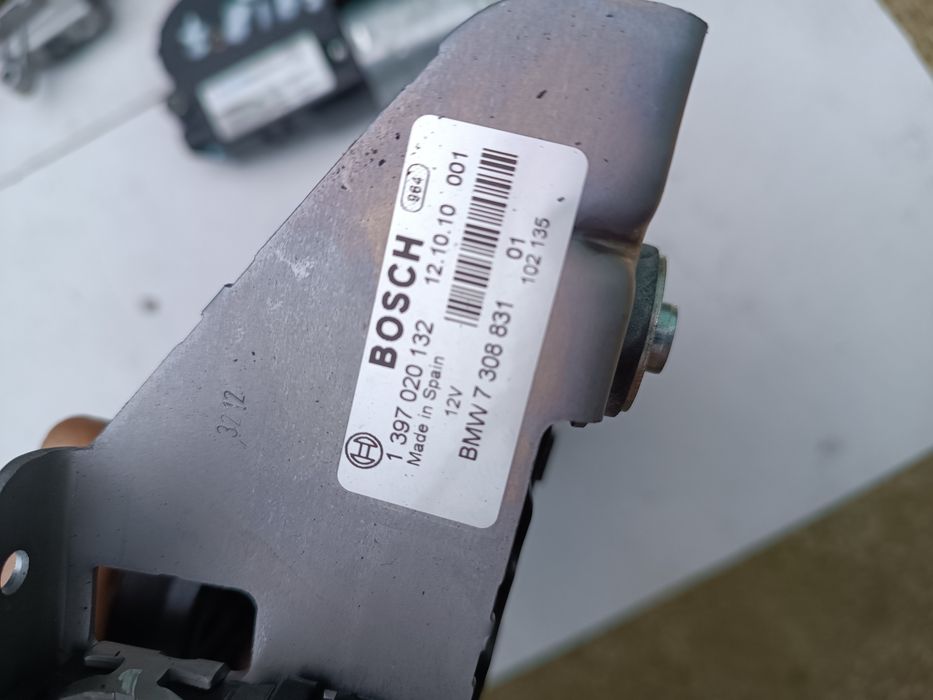 Моторчик заднього двірника, Склоочисника Bmw Е81,84,87,Е61,E90,91,f11,