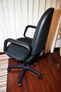 Cadeira escritório PC Preta