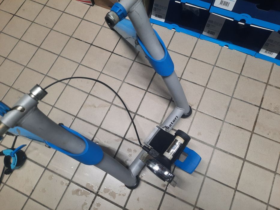 Rolo de treino tacx satori usado