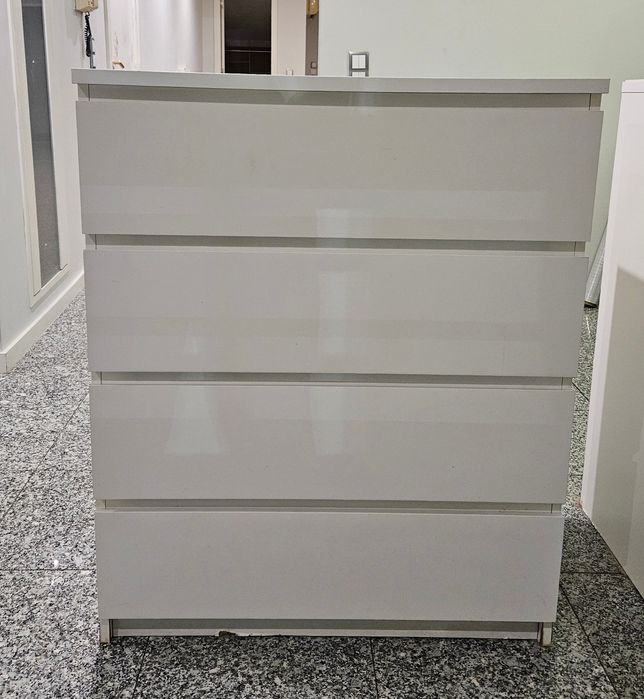 Movel de gavetas branco
