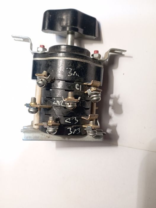 Вимикач пакетний