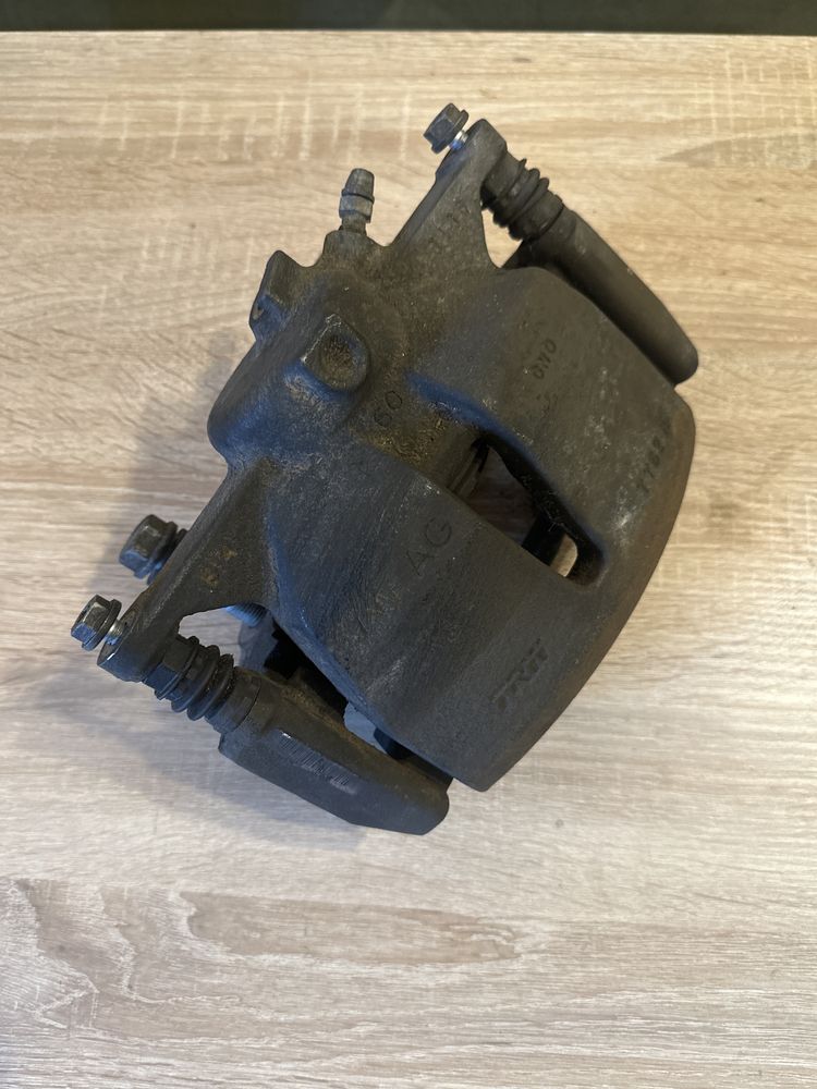 Zacisk lewy przód  340mm TRW 7782A A3 8V Golf MK7 MQB Tiguan II 5na R-