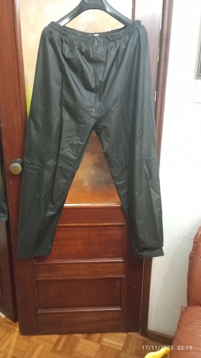 Roupa da chuva e caminhada Blusão capa comprida  calças da chuva .