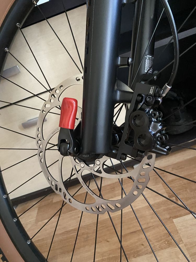 Cube stereo hybrid 120 race 750 sparkorange “n” black