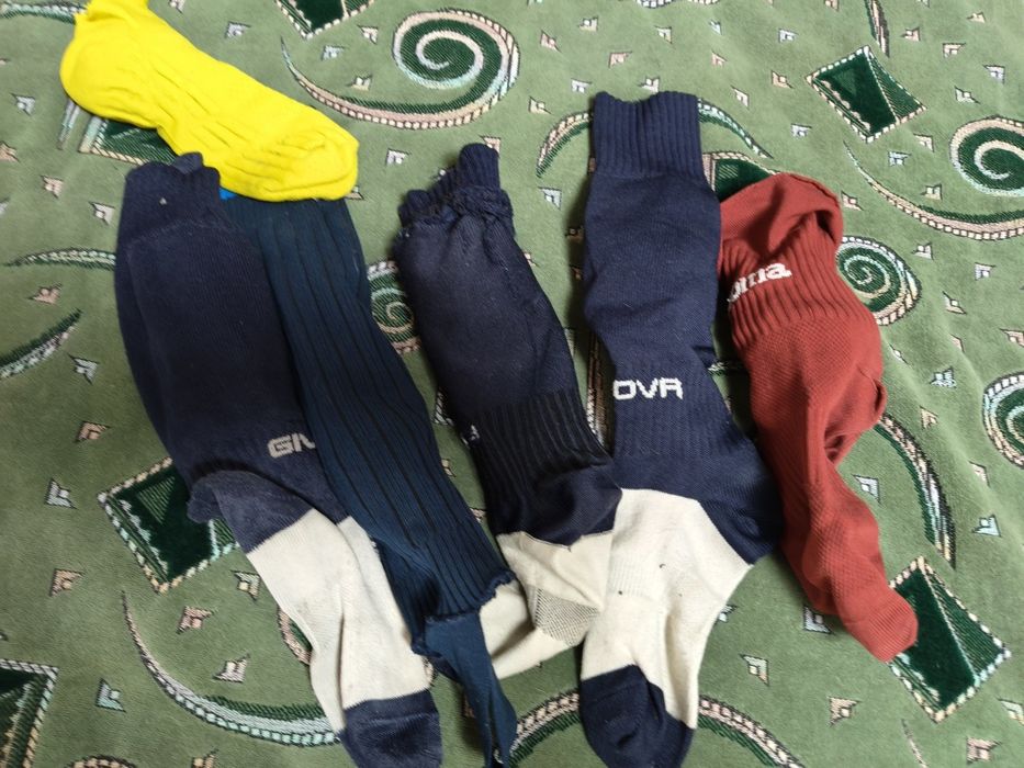 Віддам речі на футбол для хлопчики