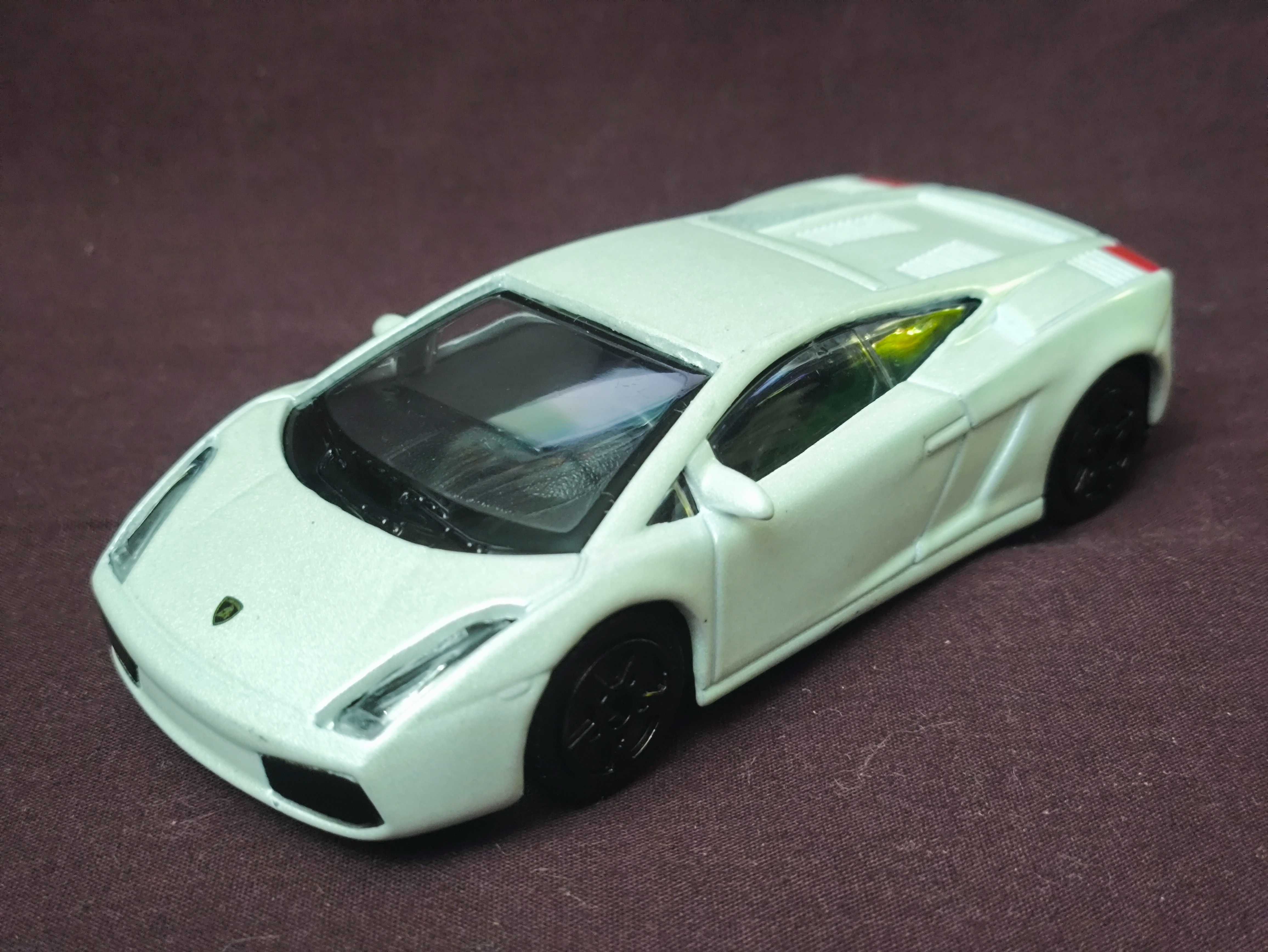 Машинка Lamborghini Gallardo 1:43 Bburago