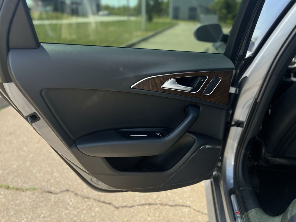 Продам AUDI A6  2015р 2.0 бензин