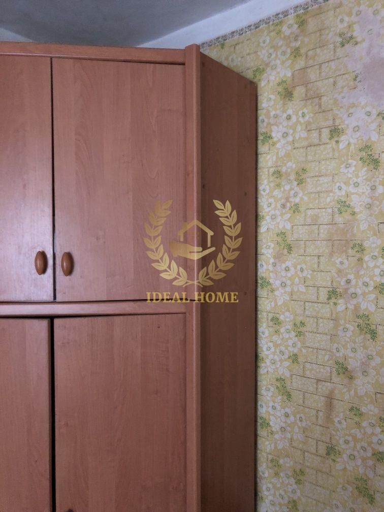 Продам гарний  будинок в смт. Немішаєво