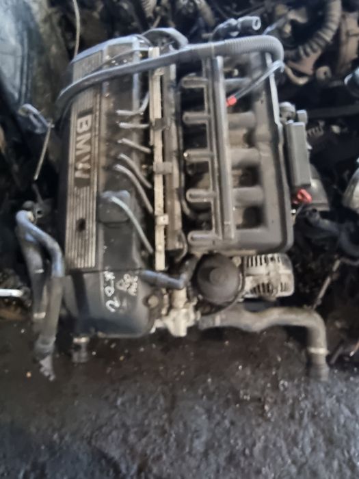 Osprzęt Silnika bmw e60 2.2 R6 cewka wtrysk alternator rozrusznik