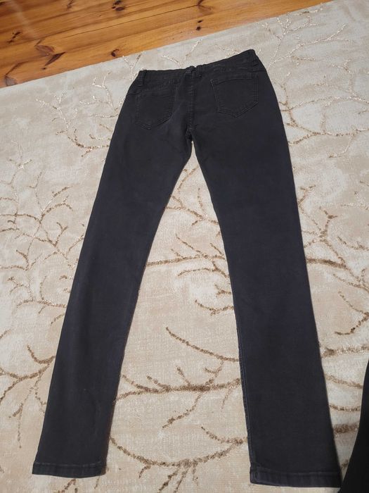 Sprzedam czarne spodnie