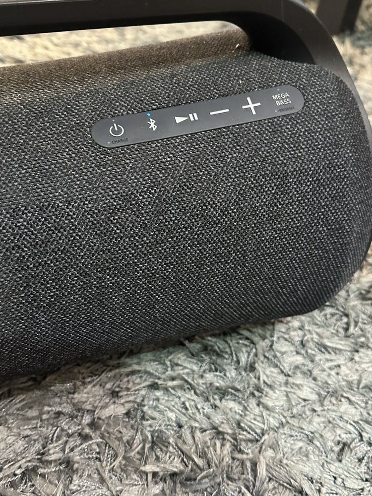 Coluna portatil sony XG 500