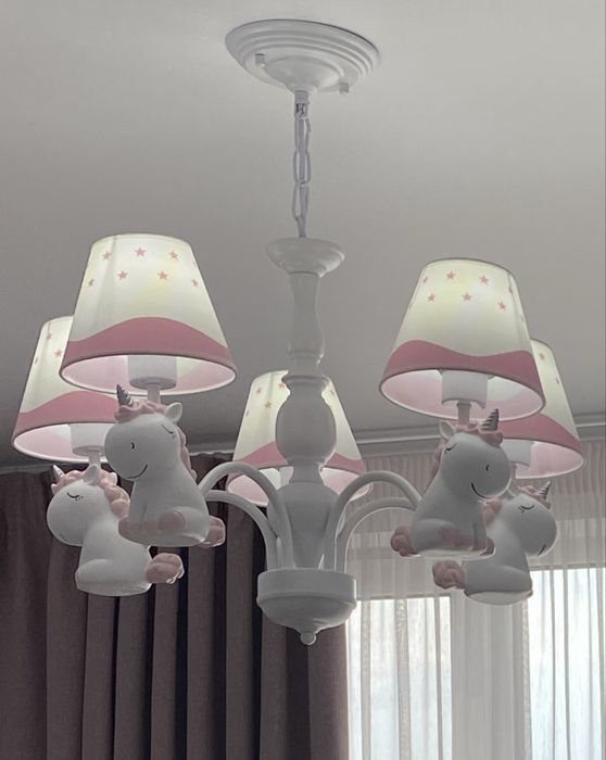Дитяча люстра для дівчинки