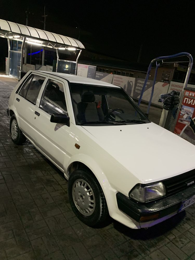 Прадам автомобіль Toyota Starlet,  обьем 1.3