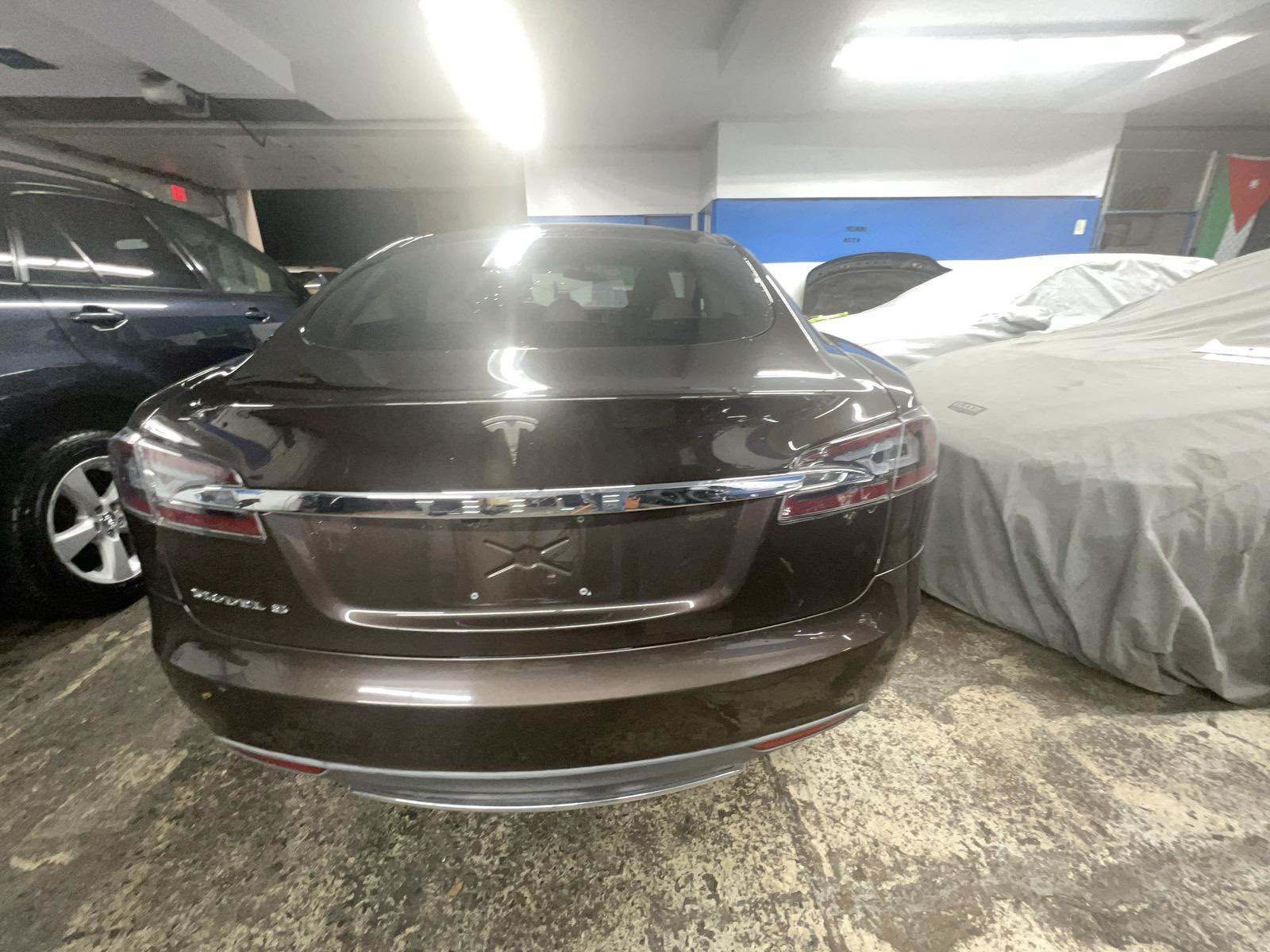 2014 Tesla Model S 4D