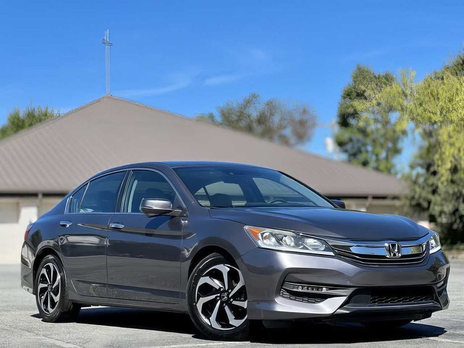 Honda Accord      2017