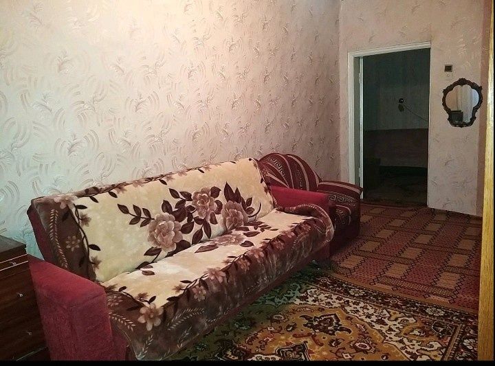 Здається частина будинку Центр