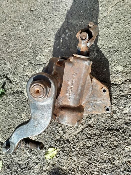 Рульова колонка Mercedes T 508 т1