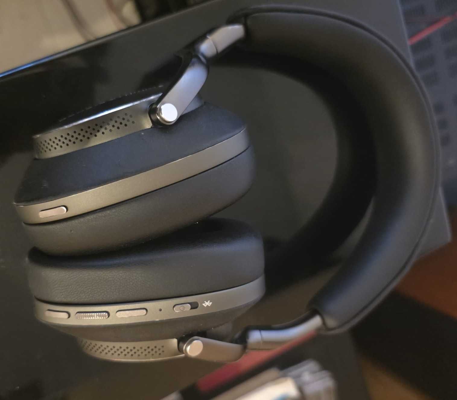 Bowers & Wilkins PX 8 BW PX8 high-end