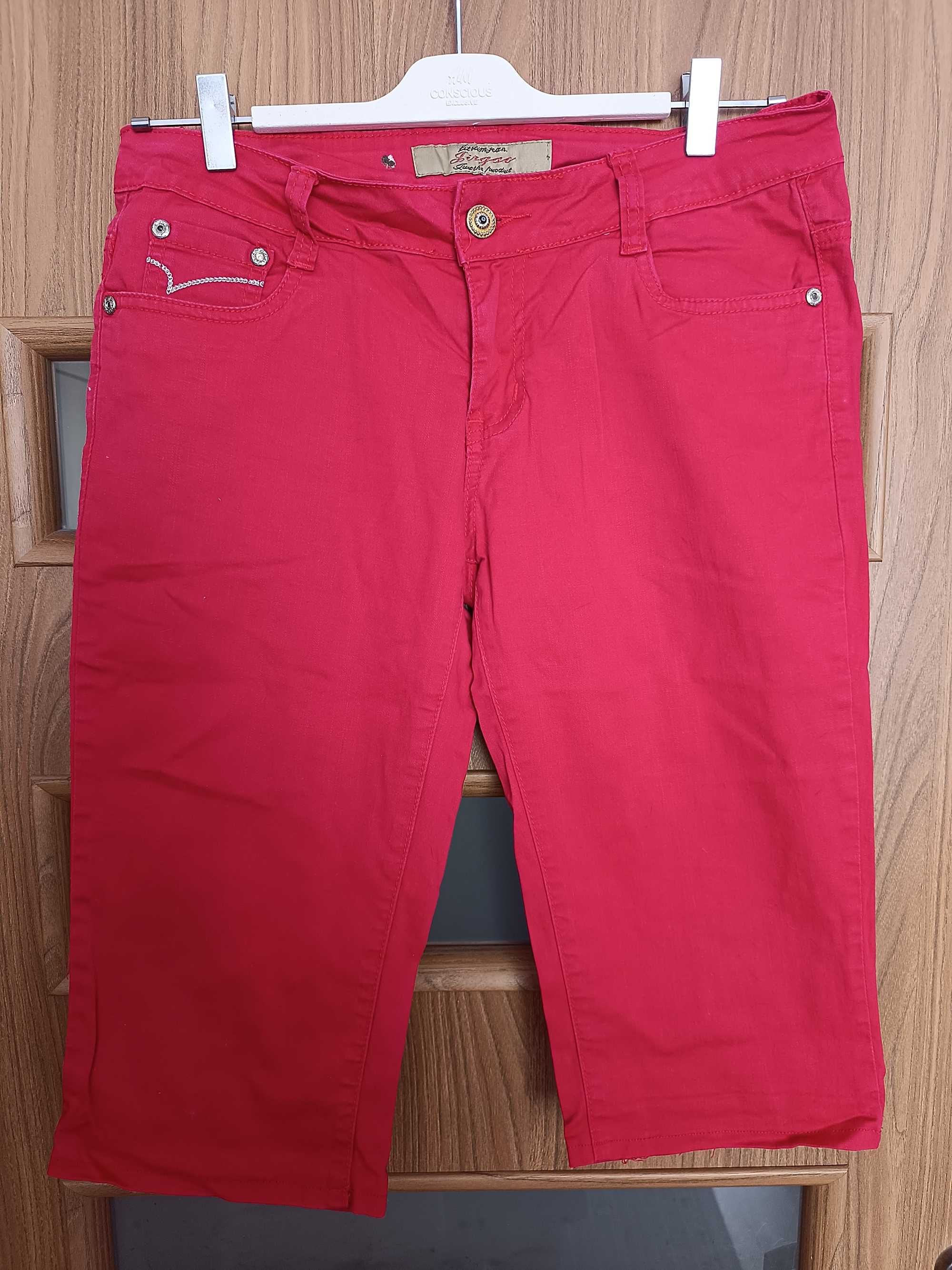 Krótkie spodnie SZORTY letnie damskie kolor czerwony rozmiar jeans 30