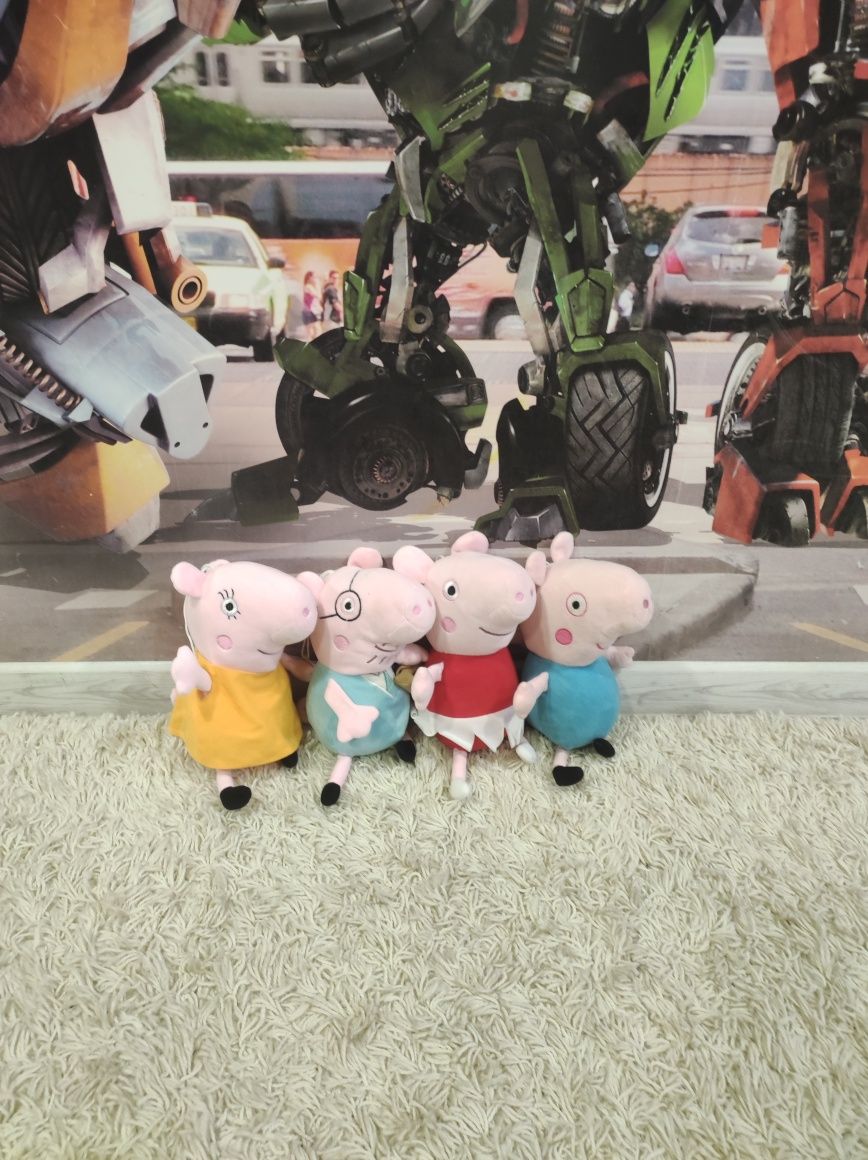 Продам семья свинка Пепы