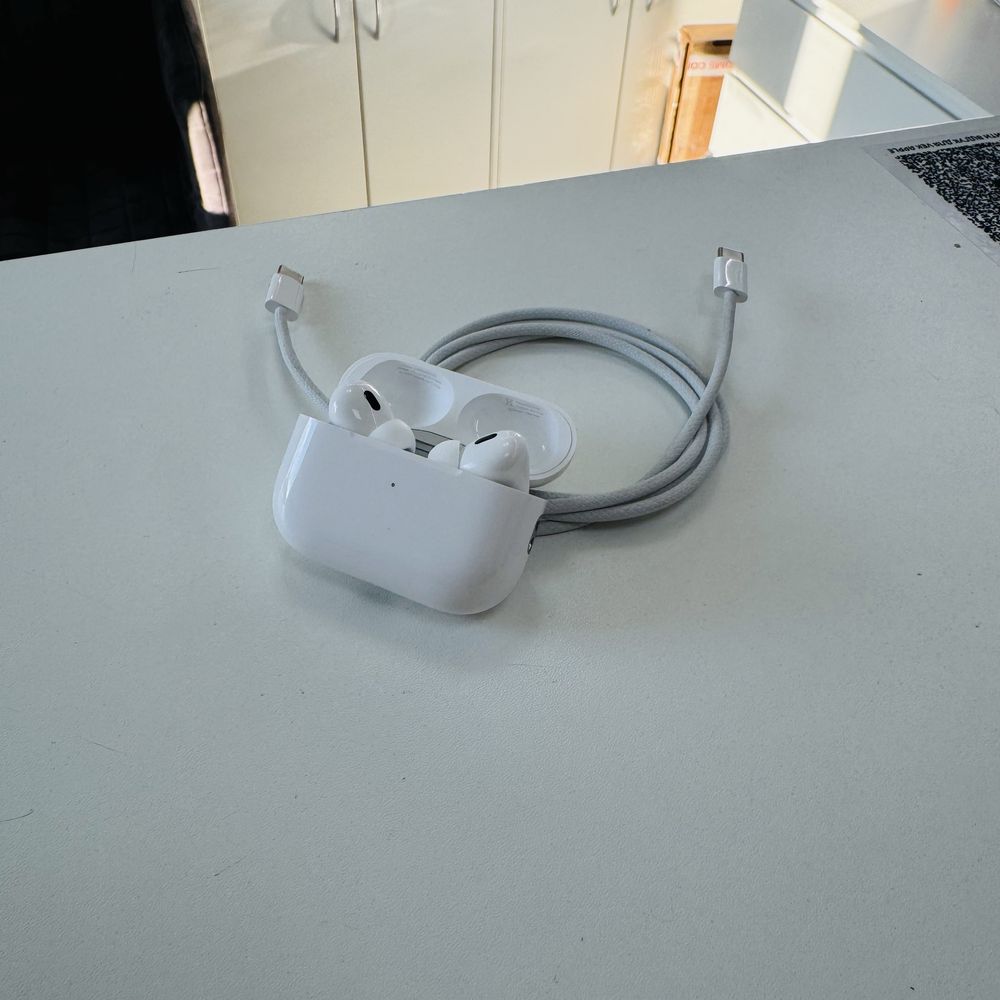 Оригінальні навушники Apple AirPods Pro 2 /гарантія 1міс