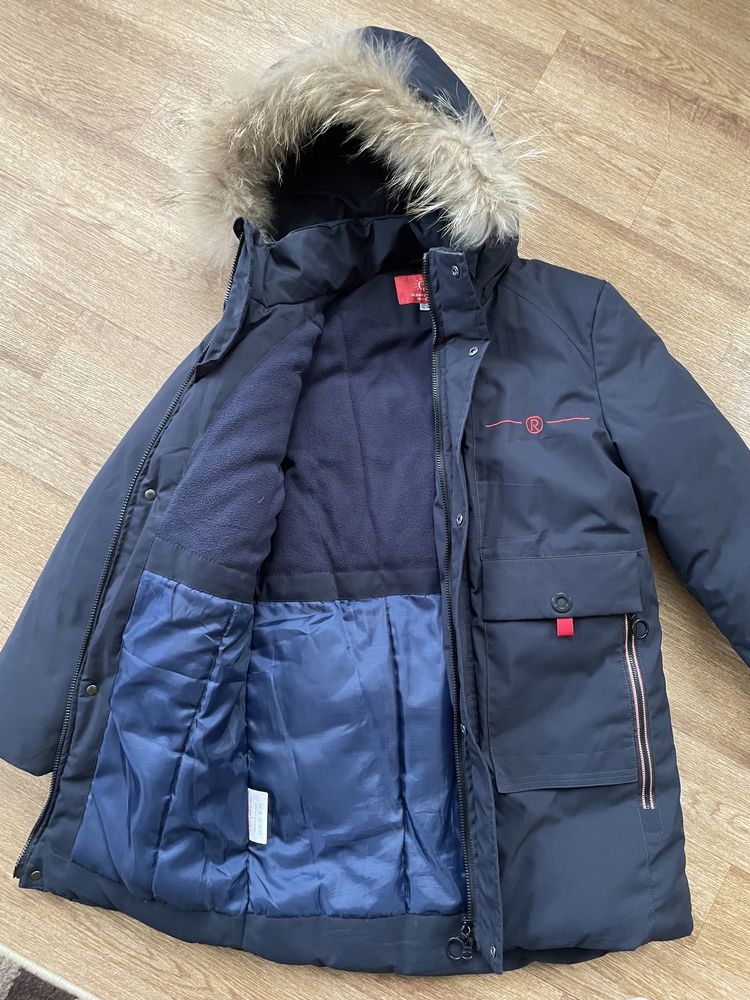 Продам теплую зимнюю парку куртку р.146-152