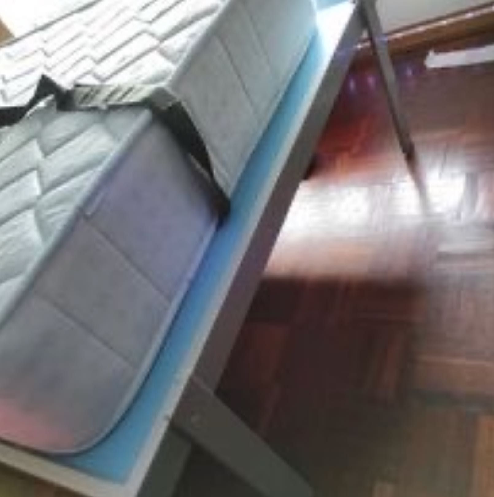 Quarto de crianças/adolescentes 2 camas e roupeiro