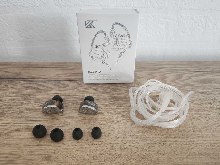 Słuchawki dokanałowe monitory KZ ZS10 PRO douszne przewodowe hybrydy