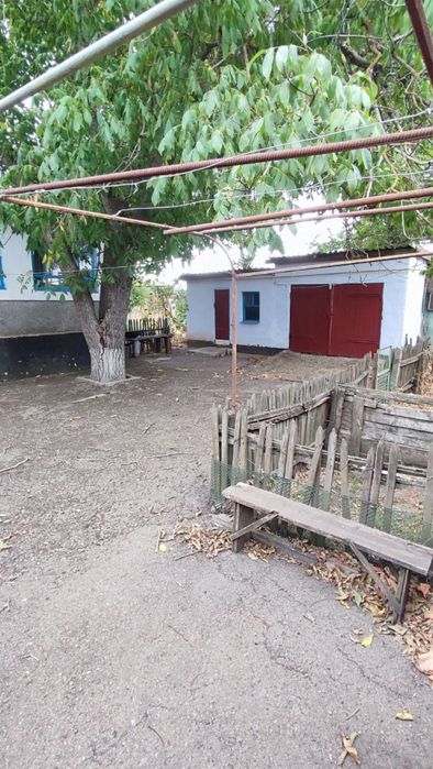 Продам два будинки