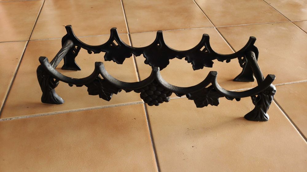 garrafeira suporte em ferro