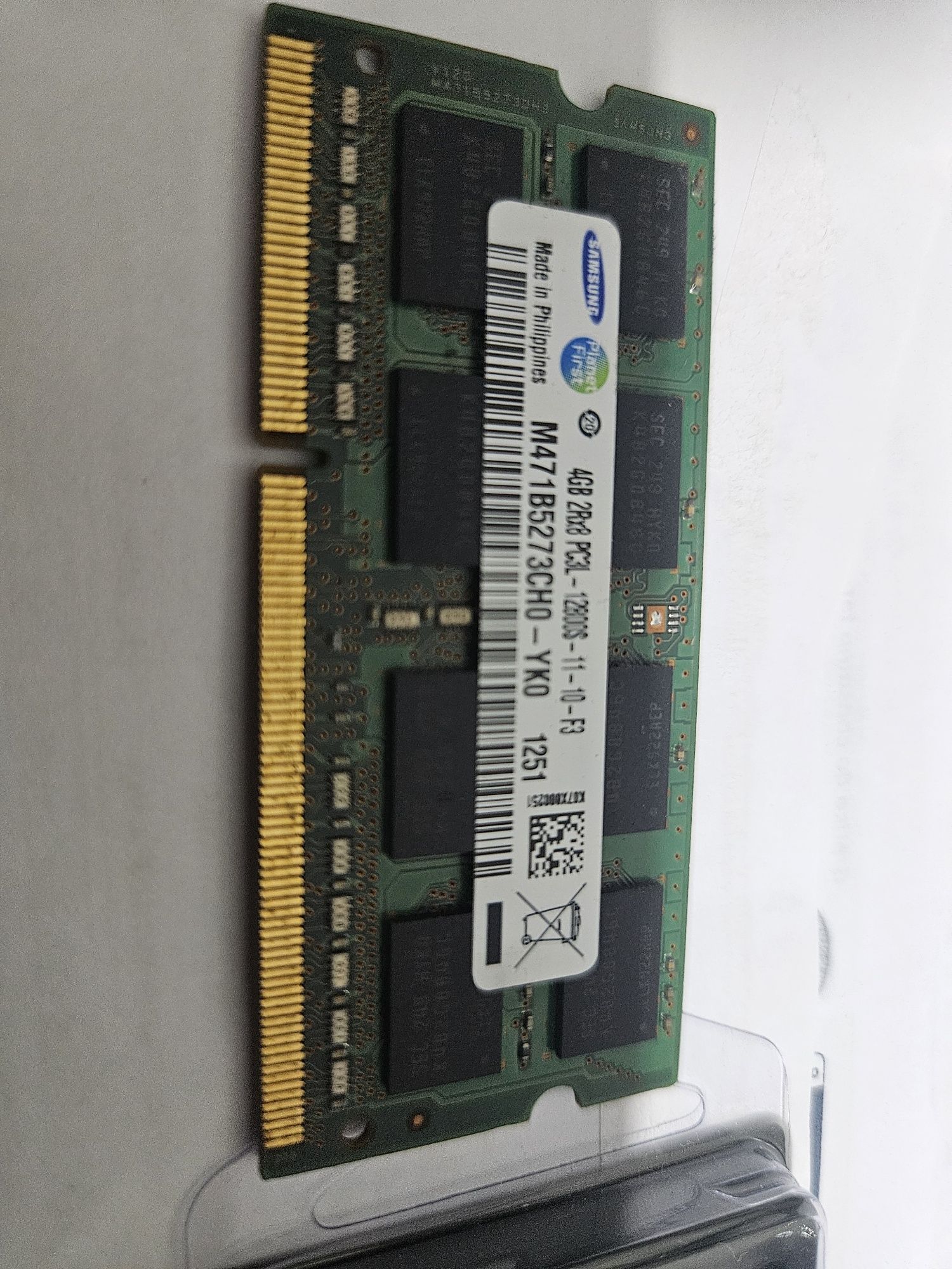 Memória Samsung DDR3 12800S para portátil [4 + 8 GB]