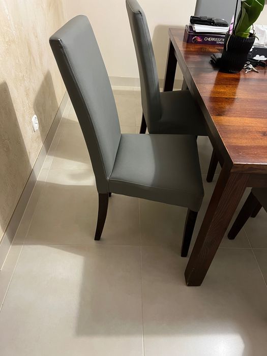 Stół drewniany rozkładany