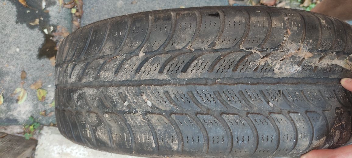 Колеса в зборі з зимовою 195/65-15 5х108 Ford ціна за 4шт