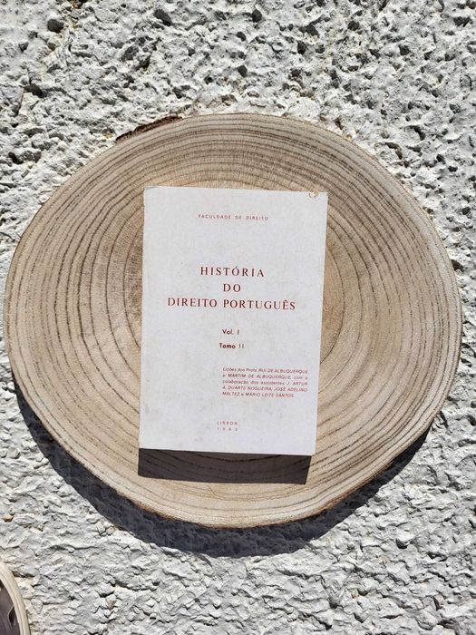 Livros Direito em bom estado