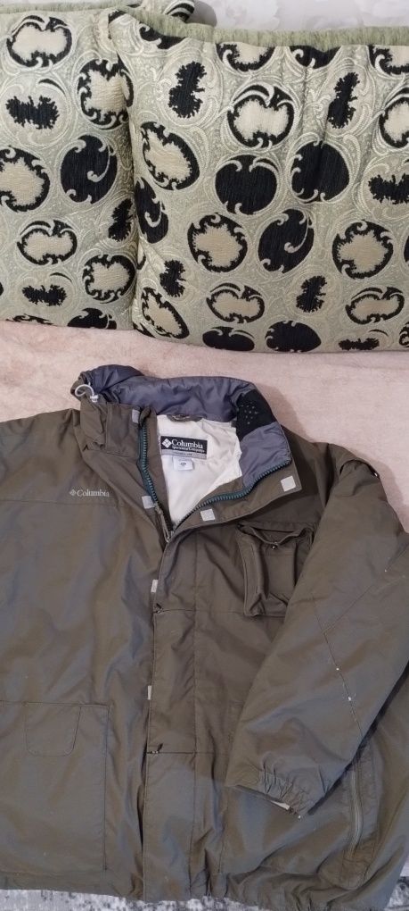 Куртка спортивна .пух, Columbia 3XL