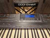Roland G 1000 keyboard
