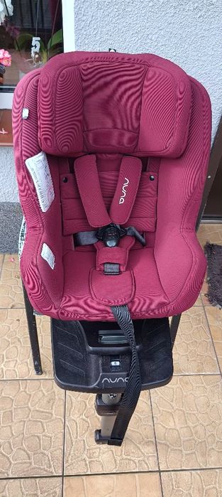 Fotelik Nuna Rebl Plus z bazą obrotowa