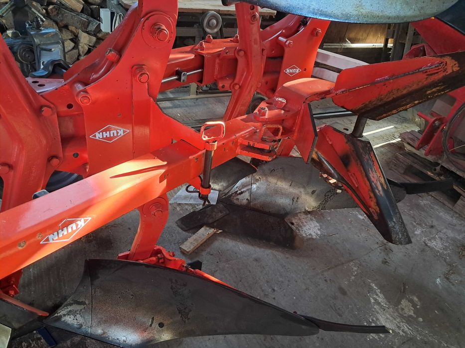 Pakomat hydrauliczny Kuhn multi-master 121, 123  stan bdb