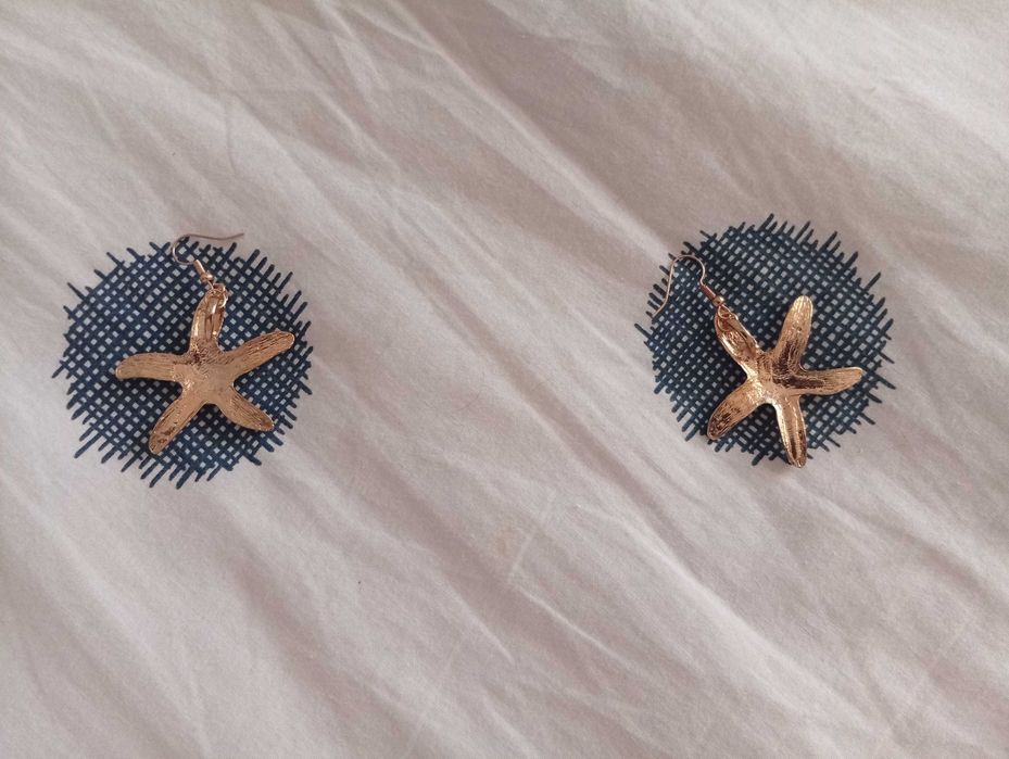 Brincos novos, em forma de estrela do mar